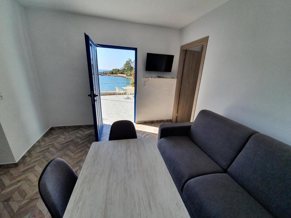 Edem House Finikas Apartamento Lutró Exterior foto